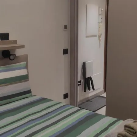 Apartament Tana Della Marmotta - Renovated, In Out, Turkish Bath, Garage, Storage