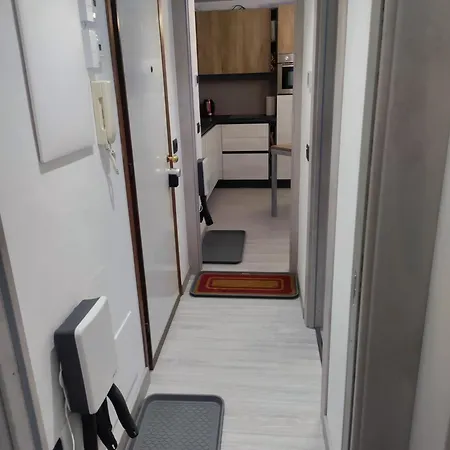公寓 Tana Della Marmotta - Renovated, In Out, Turkish Bath, Garage, Storage 布勒伊-切尔维尼亚